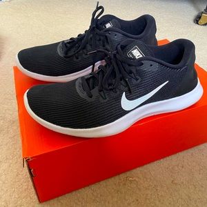 Nike Flex 2018 Run Womens Size 8 Black/White